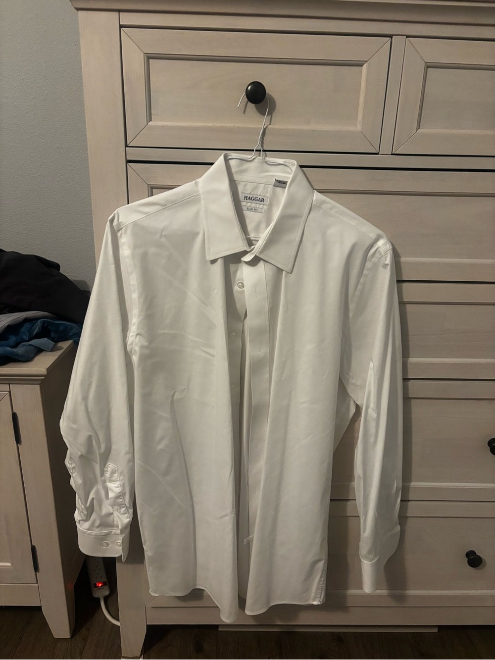Haggar Men's White Long-Sleeve Dress Shirt